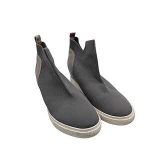 dolce vita Women's gray sneakers Size 9